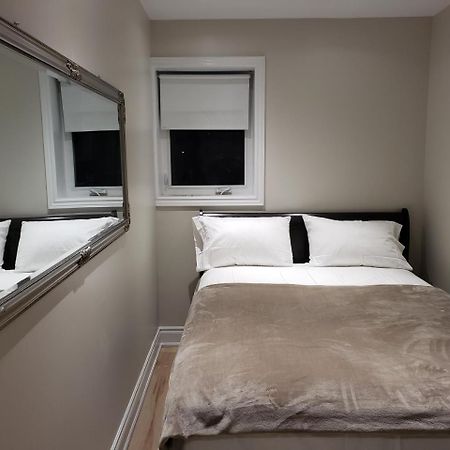 Toronto Rooms And Suites المظهر الخارجي الصورة
