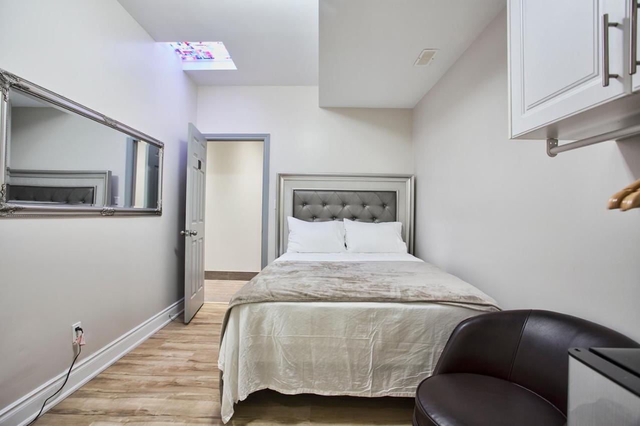 Toronto Rooms And Suites المظهر الخارجي الصورة