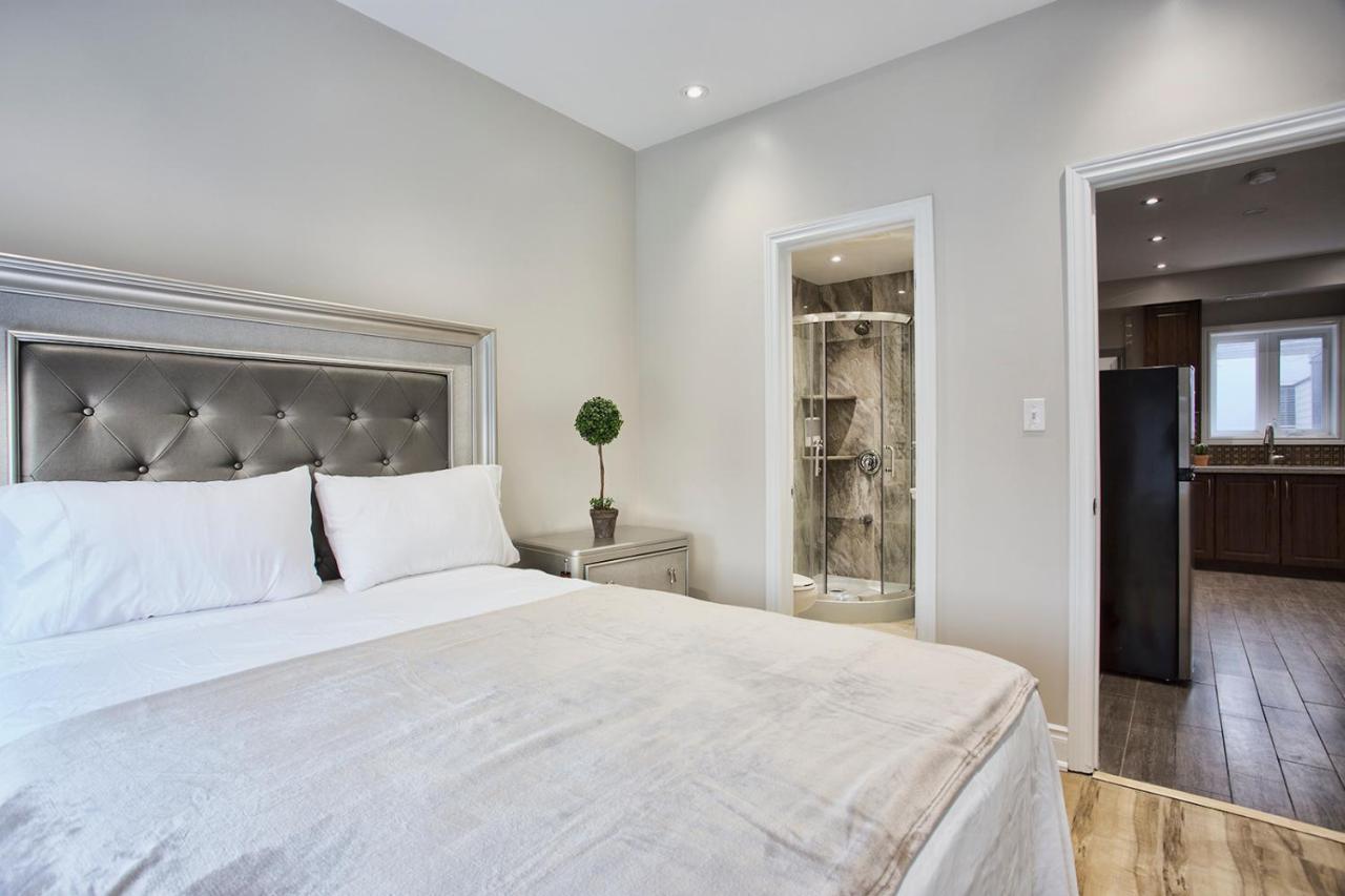Toronto Rooms And Suites المظهر الخارجي الصورة