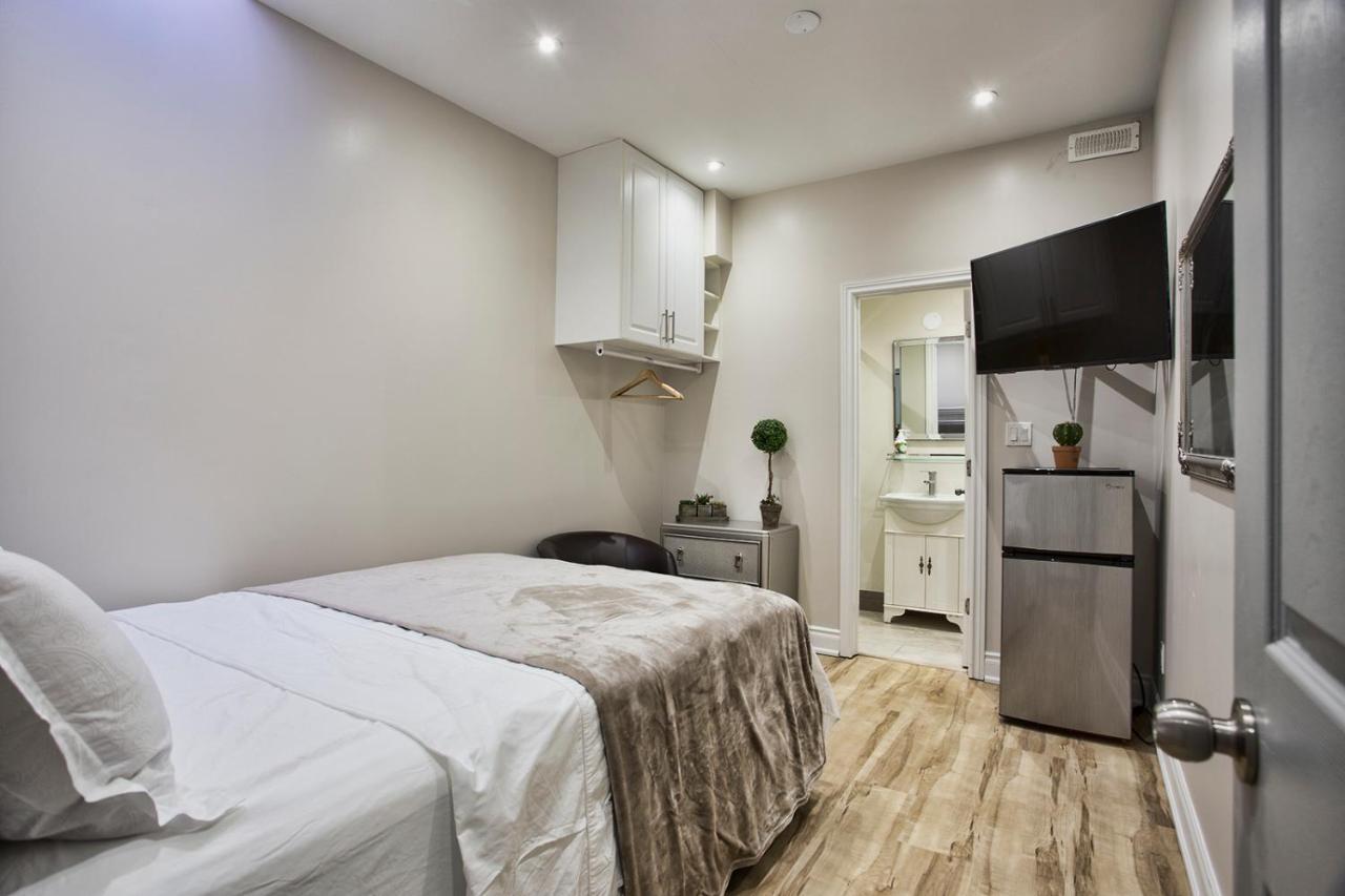 Toronto Rooms And Suites المظهر الخارجي الصورة