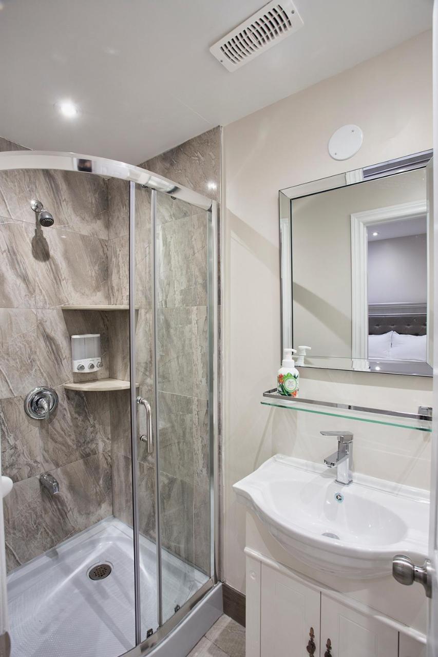 Toronto Rooms And Suites المظهر الخارجي الصورة