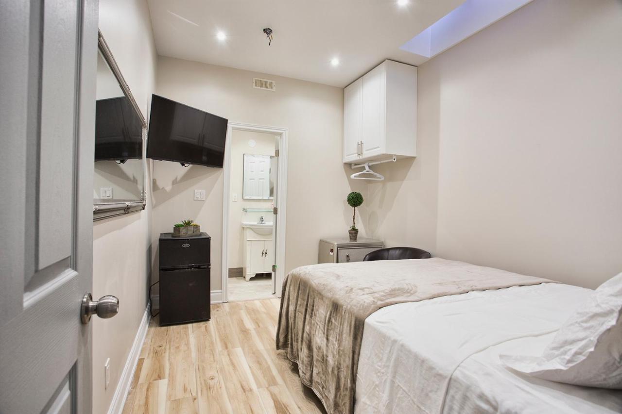 Toronto Rooms And Suites المظهر الخارجي الصورة