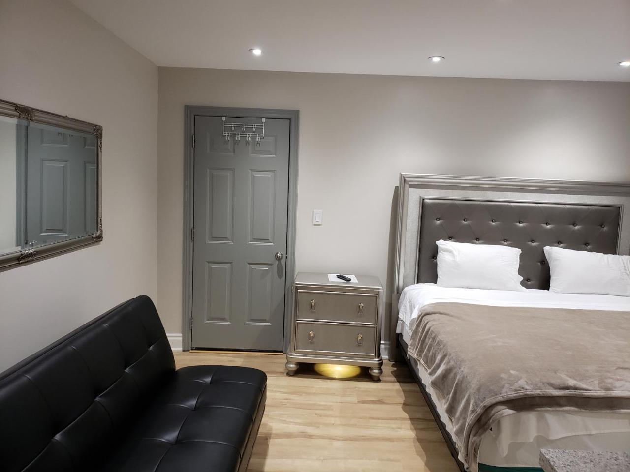 Toronto Rooms And Suites المظهر الخارجي الصورة