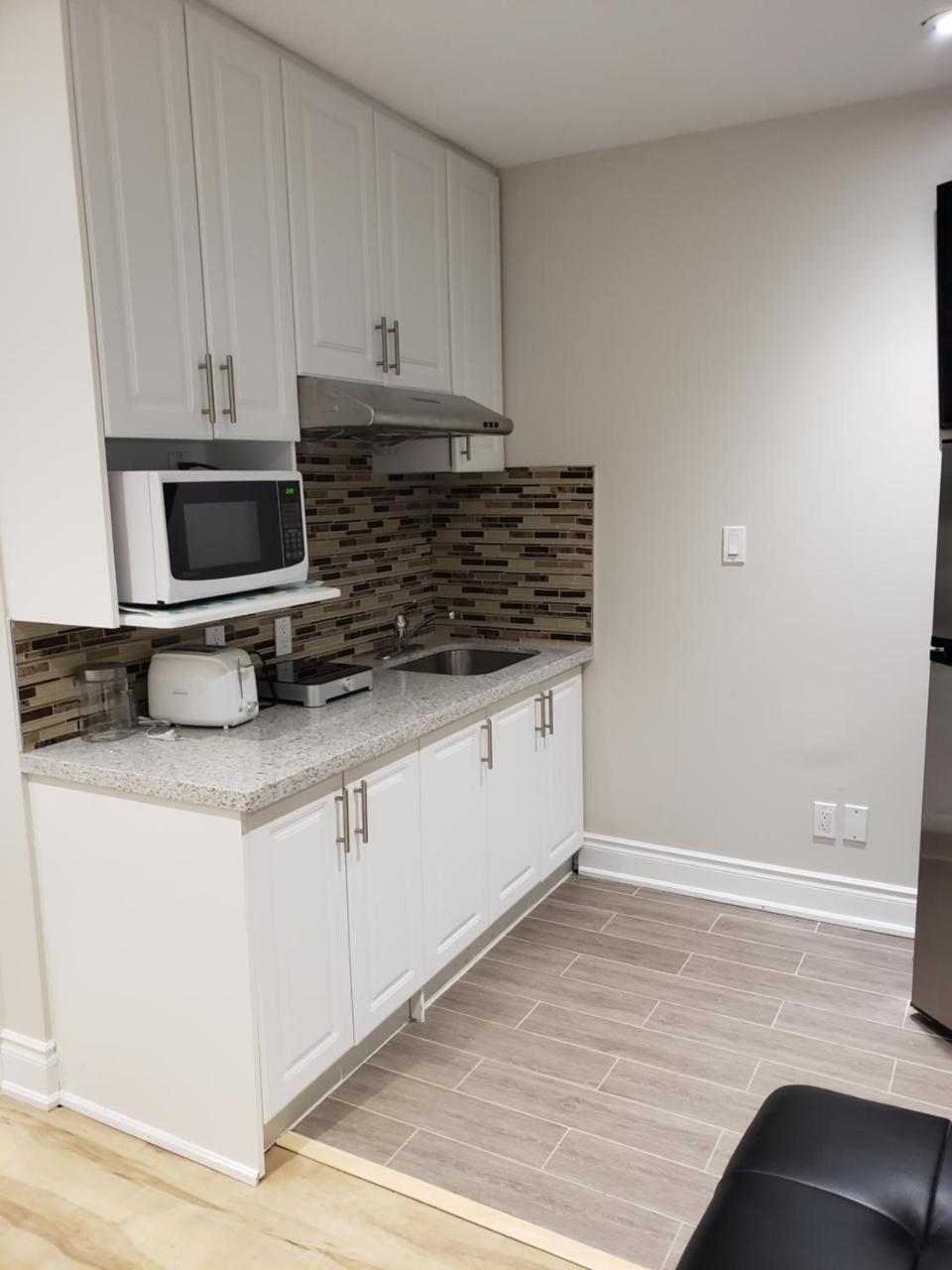 Toronto Rooms And Suites المظهر الخارجي الصورة