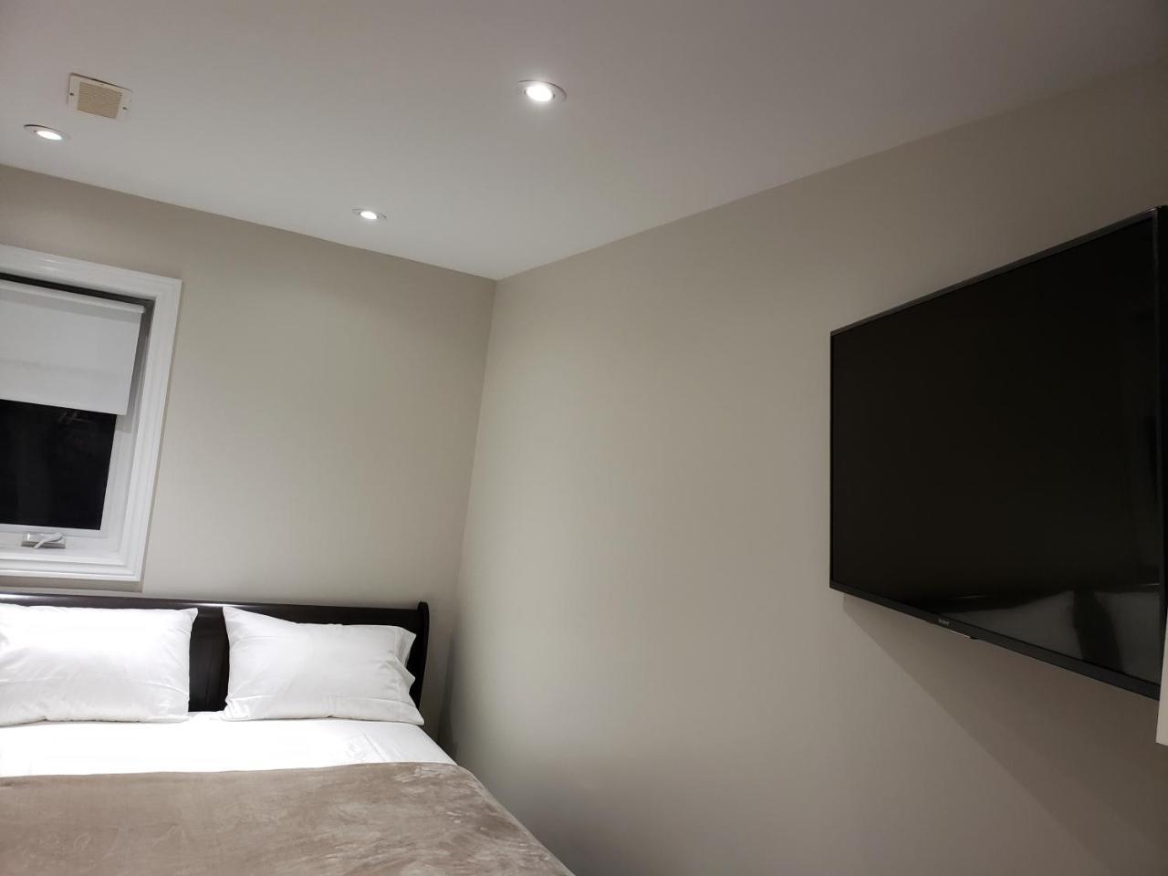Toronto Rooms And Suites المظهر الخارجي الصورة