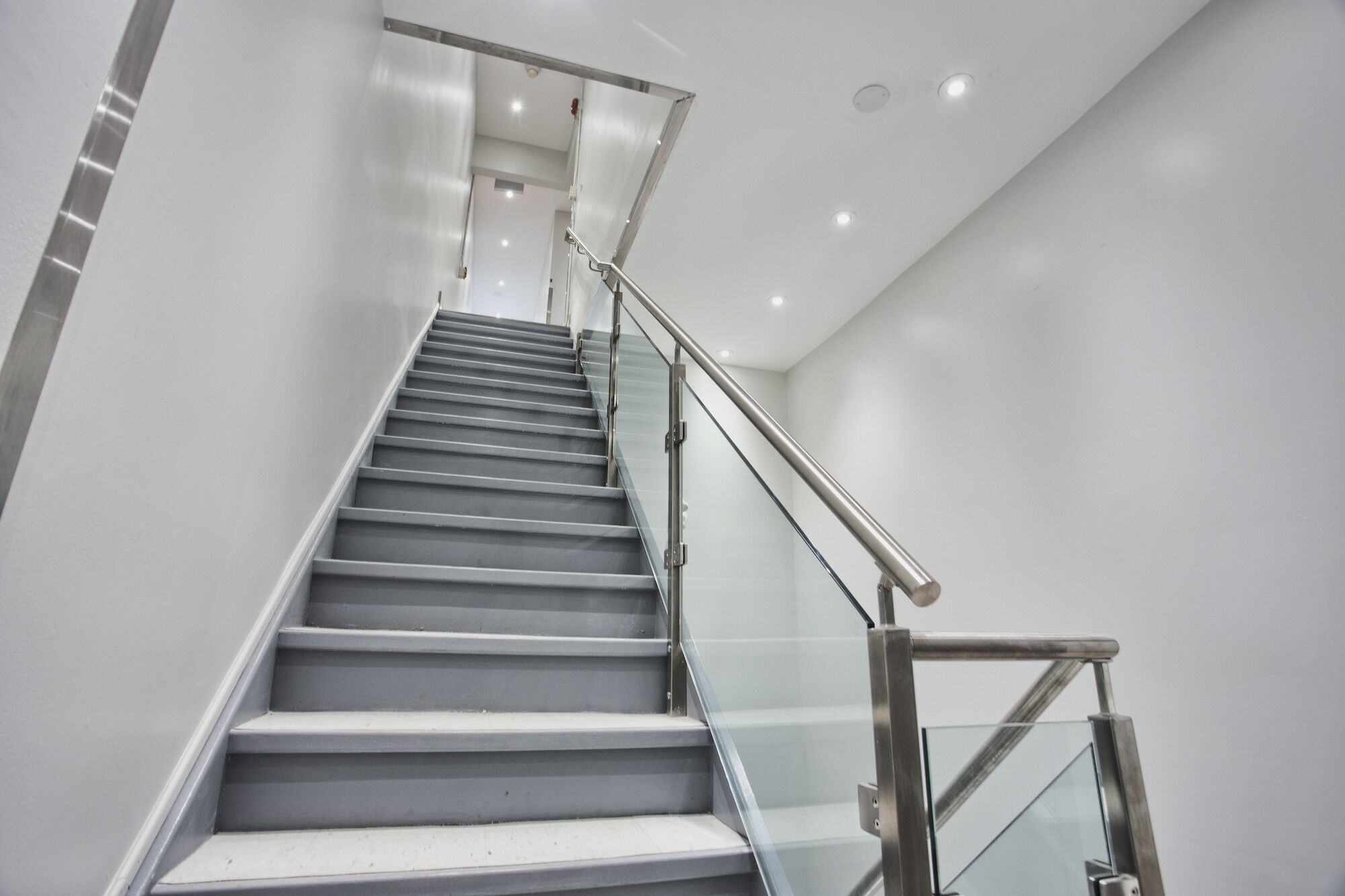 Toronto Rooms And Suites المظهر الخارجي الصورة