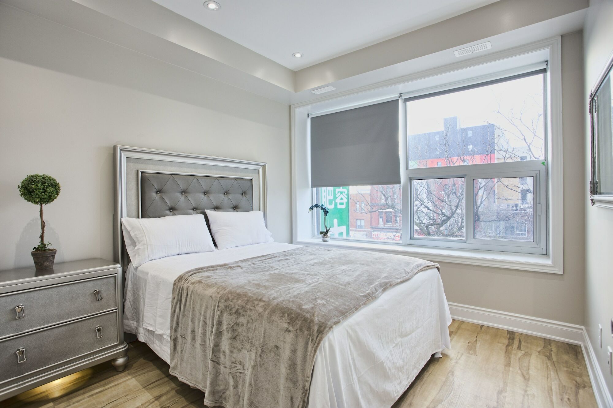Toronto Rooms And Suites المظهر الخارجي الصورة